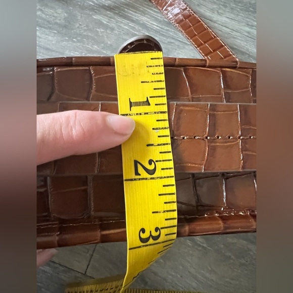 J. Crew Classic large saddle bag in Crocodile Embossed leather Cognac - Picture 11 of 13